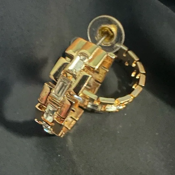 Fashion earrings, large hoops. - Picture 2 of 9